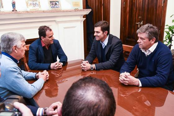 El gobernador Urtubey visitó la ciudad de Río Cuarto en Córdoba